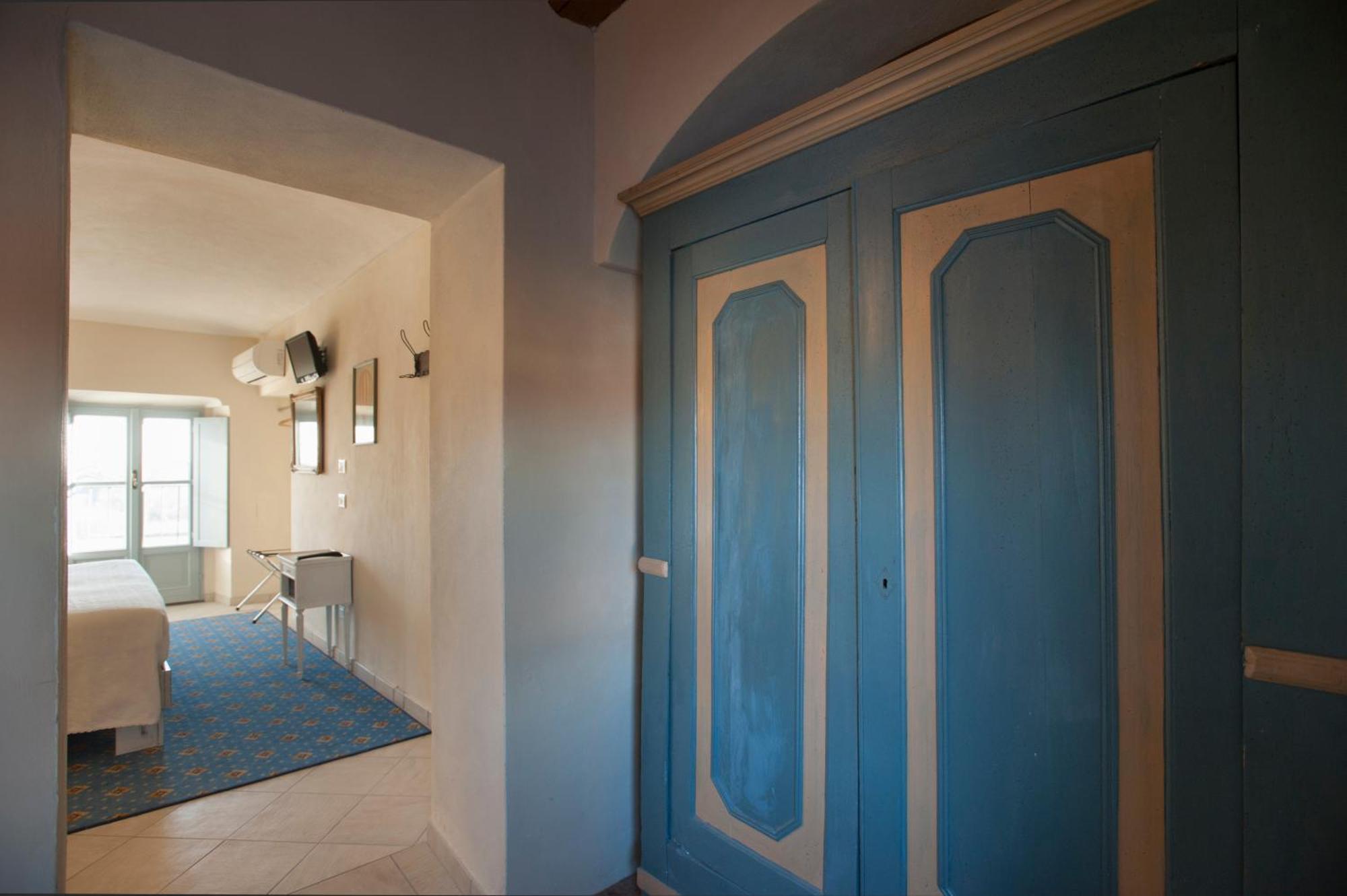 Hotel Il Campanile شيراسكو الغرفة الصورة