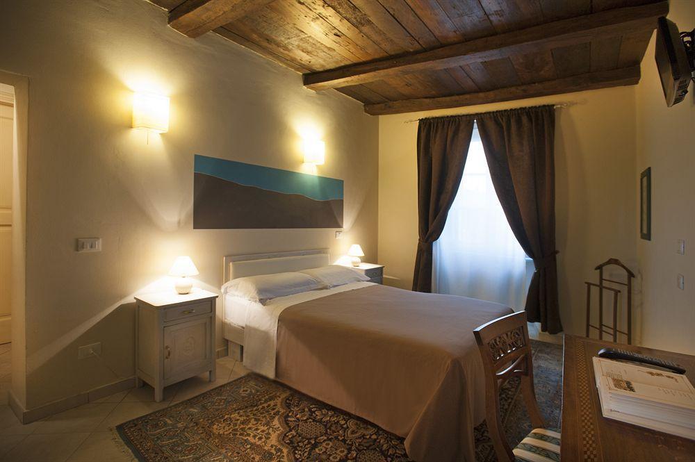 Hotel Il Campanile شيراسكو المظهر الخارجي الصورة